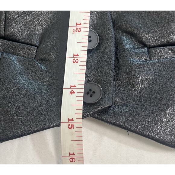 Faux Black Leather 2 Button Cropped Vest Moto Biker Festival Women’s Size XS - Picture 8 of 8